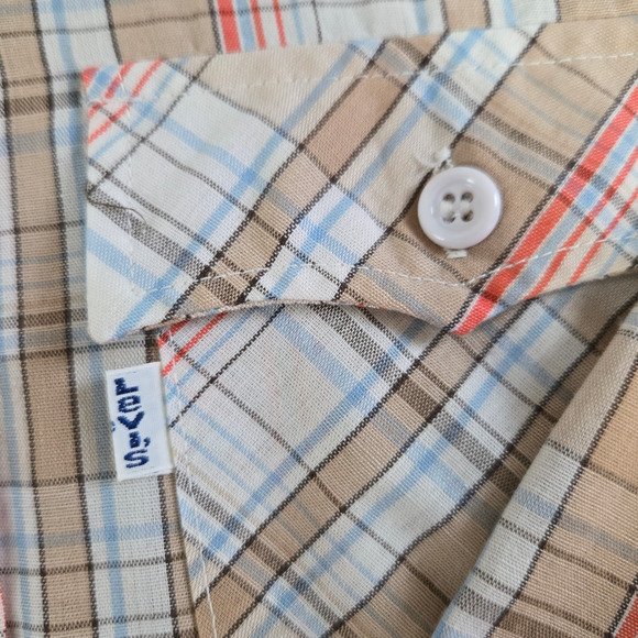 70s Vintage Levi's Tan Plaid Retro Casual Classic Button Down Shirt Size XS - Picture 6 of 8